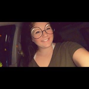 Meet your Posher, Tiffany